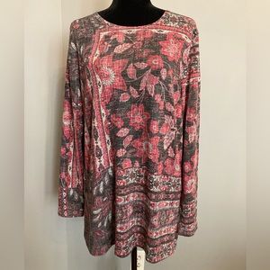 Gently Worn NORTHERN REFLECTIONS Black & Red Floral Tunic, size M